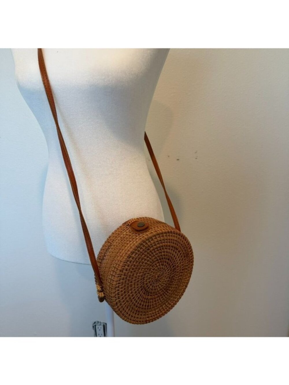 Woven Rattan Crossbody Bag Purse NWOT Resortwear